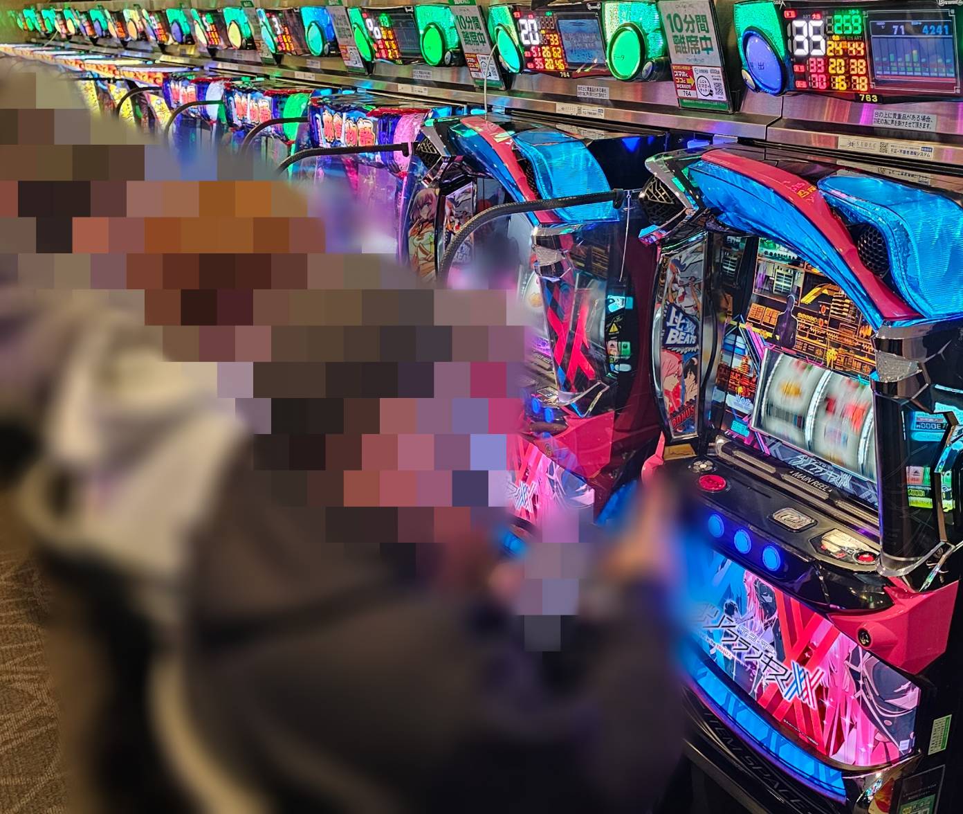 [取材日 10月27日(月)]の[店舗名 新宿アラジン]の店内の様子