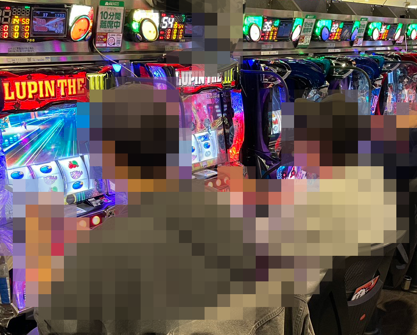 [取材日 11月17日(月)]の[店舗名 新宿アラジン]の店内の様子